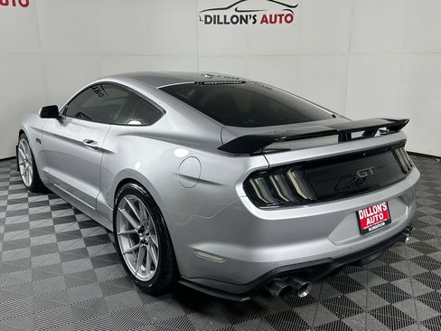 Used 2018 Ford Mustang GT Premium w/ Equipment Group 401A RWD image 4
