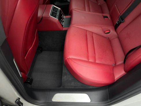 Used 2021 Porsche Panamera image 61