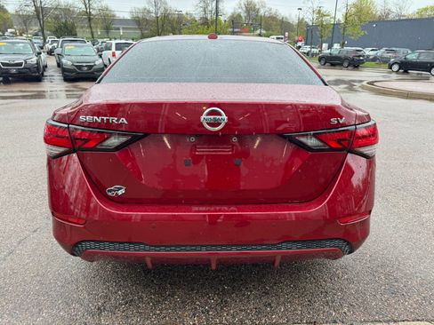 Used 2022 Nissan Sentra SV w/ All-Weather Package FWD image 6