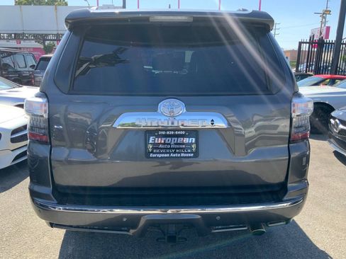 Used 2018 Toyota 4Runner Limited AWD/4WD image 6