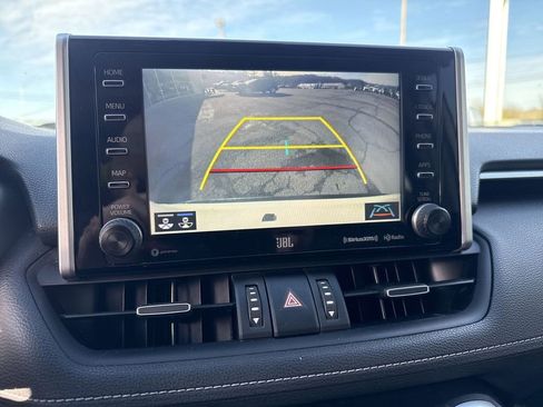 Used 2020 Toyota RAV4 Limited image 16