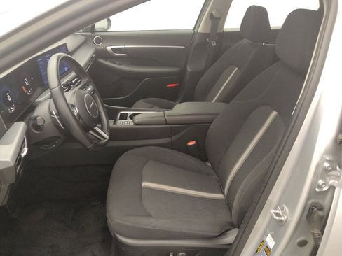 Used 2025 Hyundai Sonata SEL FWD image 17