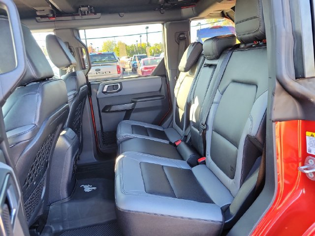 Certified 2024 Ford Bronco Black Diamond AWD/4WD image 28