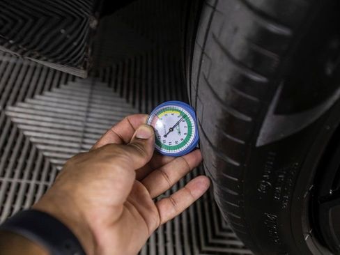 Used 2024 BMW iX M60 image 44