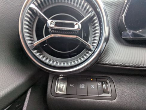 New 2026 Chevrolet Equinox LT w/ Convenience Package II image 34