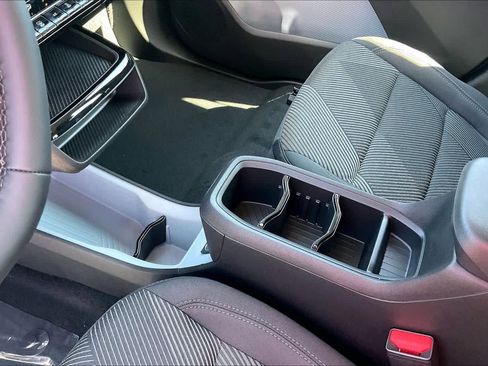 New 2027 Chevrolet Bolt LT w/ Comfort Package image 7