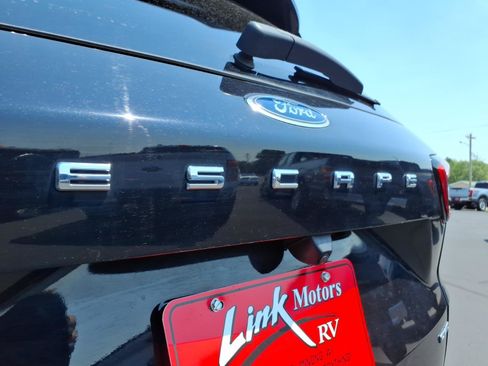 Used 2023 Ford Escape ST-Line w/ Tech Pack #1 AWD/4WD image 4