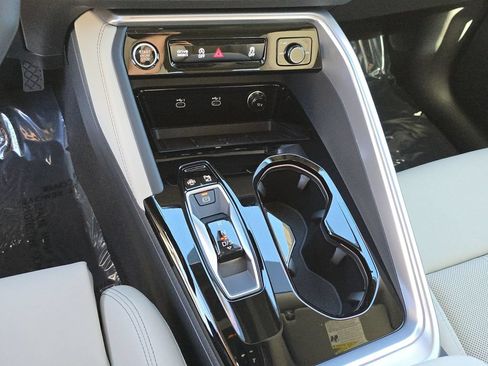 Used 2025 Audi Q5 Premium Plus w/ Premium Plus AWD/4WD image 31