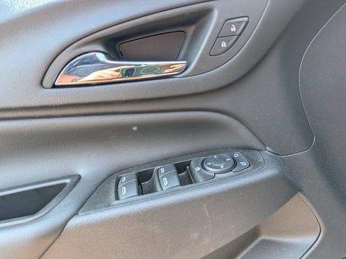 Used 2024 Chevrolet Equinox LT AWD/4WD image 17
