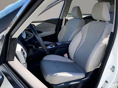 Used 2023 Nissan Rogue SV image 20