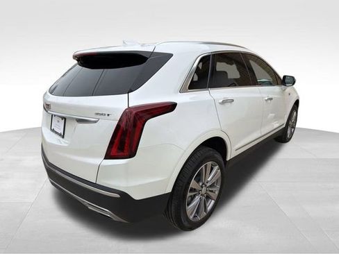 Certified 2025 Cadillac XT5 Premium Luxury image 4