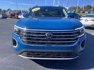 Certified 2025 Volkswagen Atlas SE w/ Panoramic Sunroof Package video 2