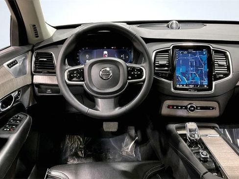 Certified 2023 Volvo XC90 B6 Ultimate image 6