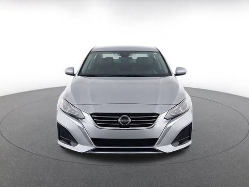 Used 2026 Nissan Altima 2.5 SV FWD image 2