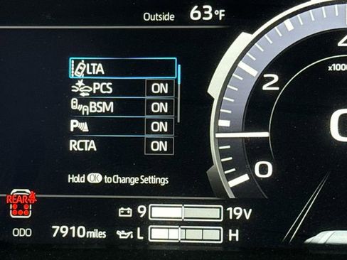 Used 2024 Toyota Sequoia Capstone image 31