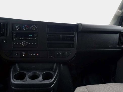 Used 2018 Chevrolet Express 3500 Extended w/ Driver Convenience Package image 19