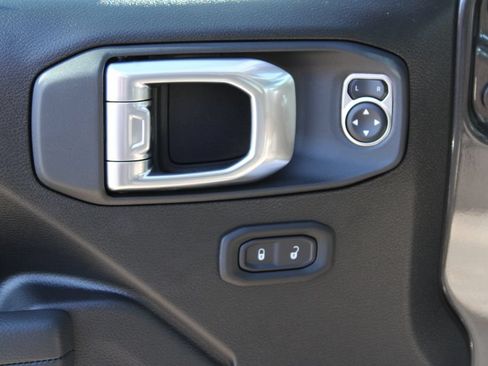 New 2026 Jeep Gladiator Sport AWD/4WD image 28