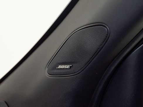 Used 2025 Honda Pilot Black Edition image 11
