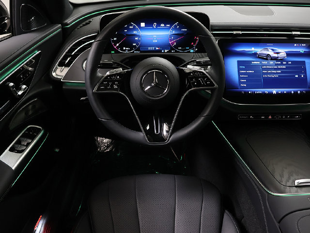 Used 2026 Mercedes-Benz E 450 4MATIC Sedan image 14