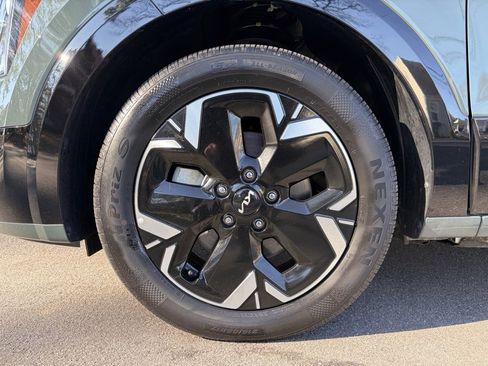 Used 2023 Kia Niro Wind w/ Wind Preserve Package image 37