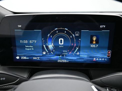 Used 2026 Chevrolet Equinox LT AWD/4WD image 13