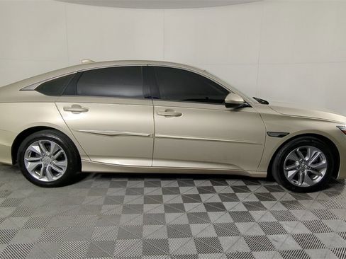 Used 2020 Honda Accord LX image 4