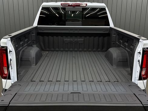 Used 2026 GMC Sierra 1500 Denali AWD/4WD image 17