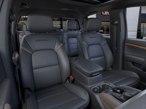 New 2026 GMC Canyon Denali AWD/4WD image 16