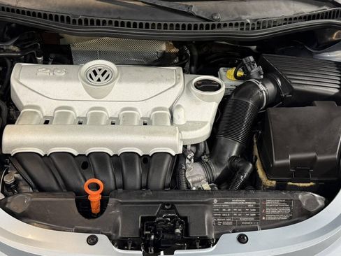 Used 2009 Volkswagen Beetle Convertible FWD image 28