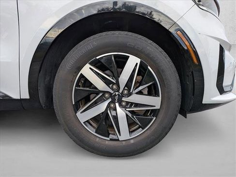 Used 2022 Kia Sorento EX w/ Panoramic Sunroof Package image 21