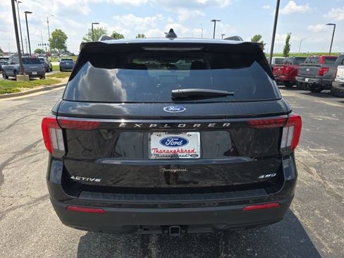 New 2026 Ford Explorer Active AWD/4WD image 4
