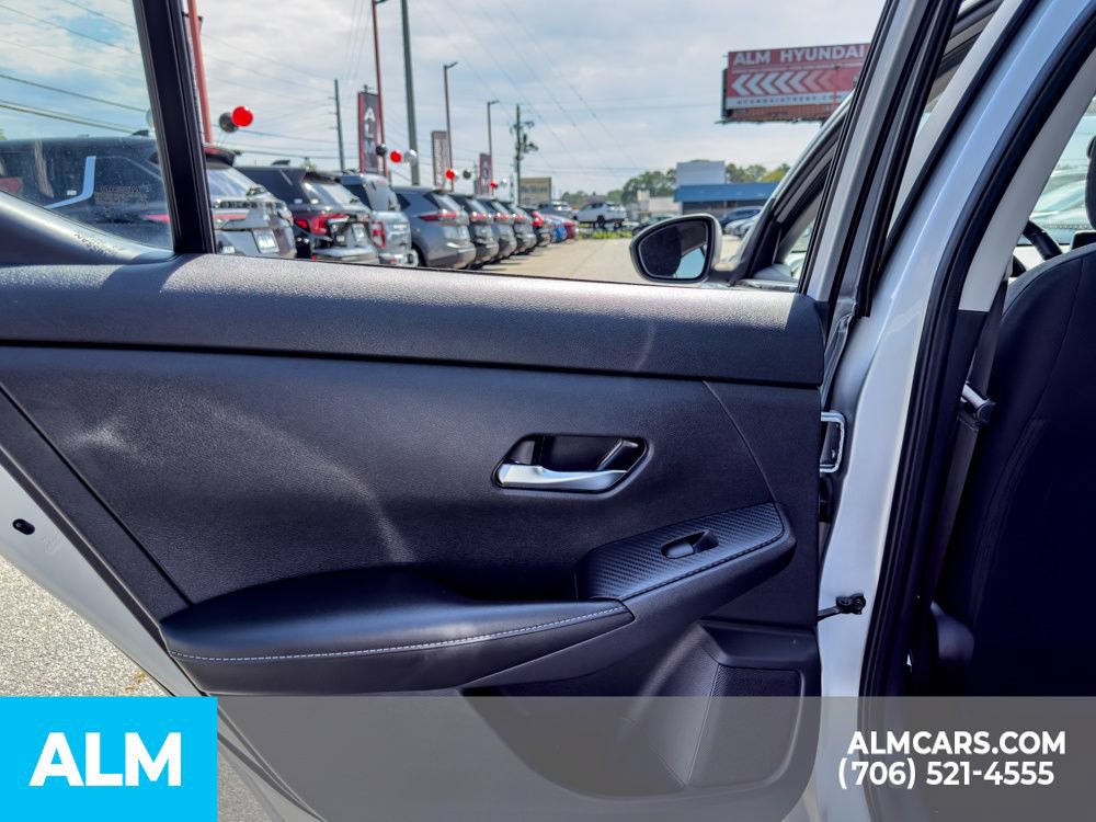 Used 2022 Nissan Sentra SV FWD image 14