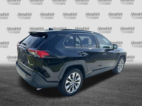 Certified 2021 Toyota RAV4 XLE Premium FWD image 10