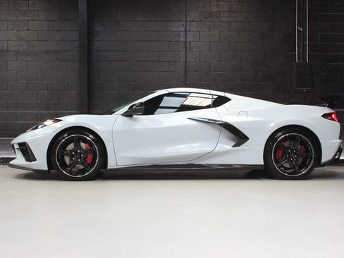 Used 2020 Chevrolet Corvette Stingray Premium Cpe w/ 3LT Preferred Equipment Group image 3
