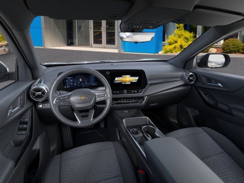 New 2026 Chevrolet Equinox LT w/ Safety and Technology Package image 15