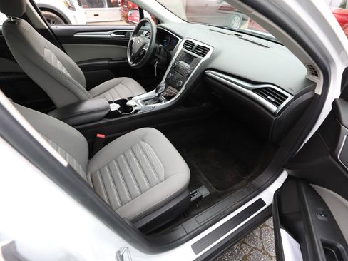 Used 2016 Ford Fusion S FWD image 10