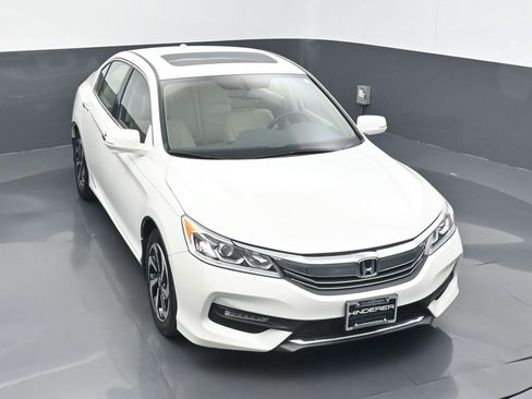 Used 2017 Honda Accord EX-L image 3