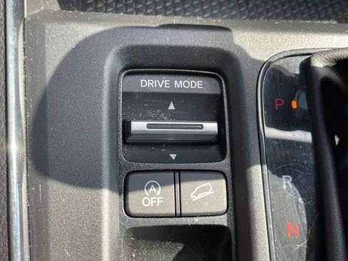 Used 2023 Honda CR-V LX image 28