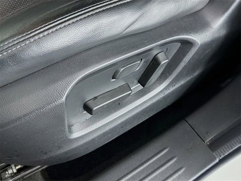 Used 2022 MAZDA CX-9 Touring image 18