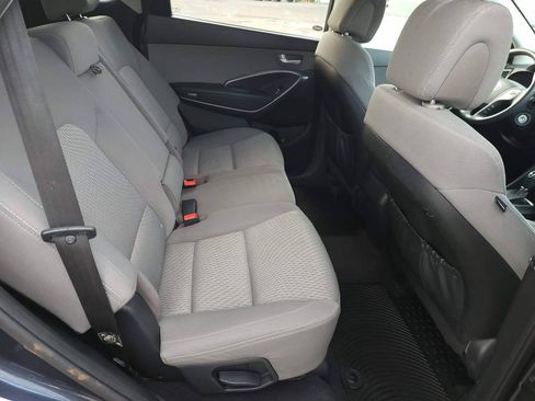 Used 2017 Hyundai Santa Fe SE AWD/4WD image 18
