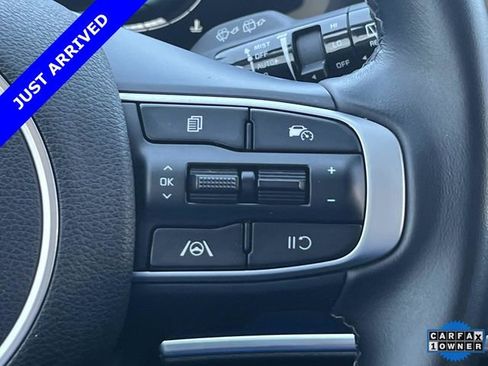 Used 2024 Kia Sportage EX FWD image 29