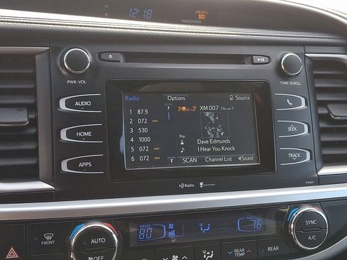 Used 2015 Toyota Highlander Plus image 16