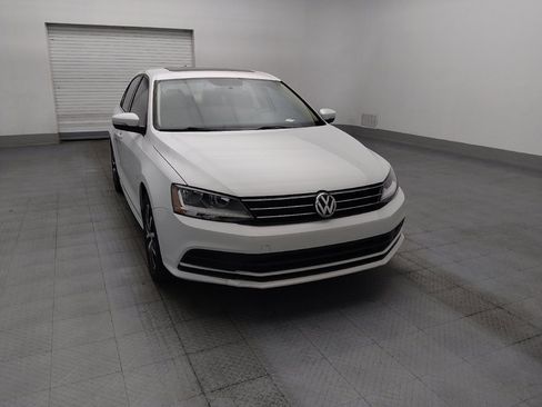 Used 2017 Volkswagen Jetta SE FWD image 14