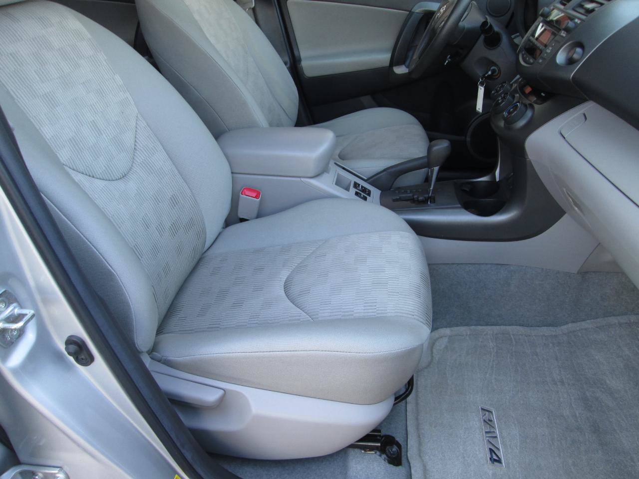 Used 2011 Toyota RAV4 4WD w/ Base L4 Extra Value Pkg image 26