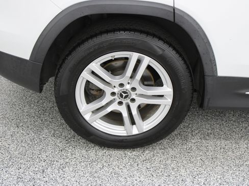 Used 2022 Mercedes-Benz GLB 250 image 6