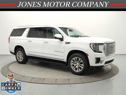 Used 2024 GMC Yukon XL Denali RWD image 1