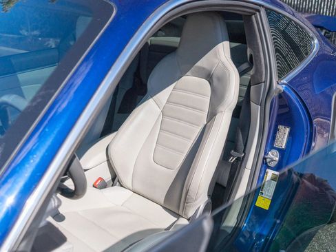 Used 2021 Porsche 911 Turbo image 45