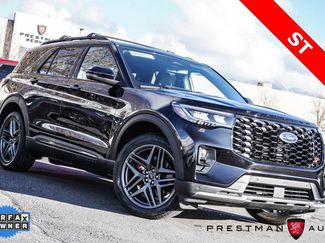Used 2025 Ford Explorer ST video 1