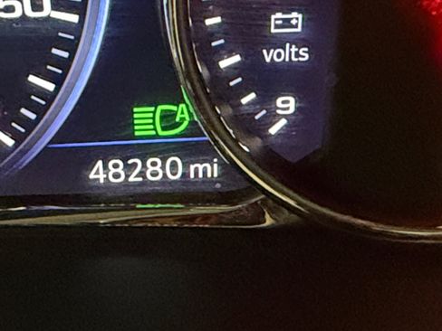 Used 2023 GMC Acadia SLT w/ Technology Package image 2