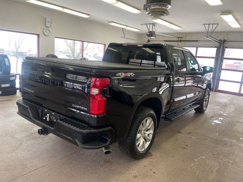 Used 2019 Chevrolet Silverado 1500 Custom w/ Custom Value Package image 15